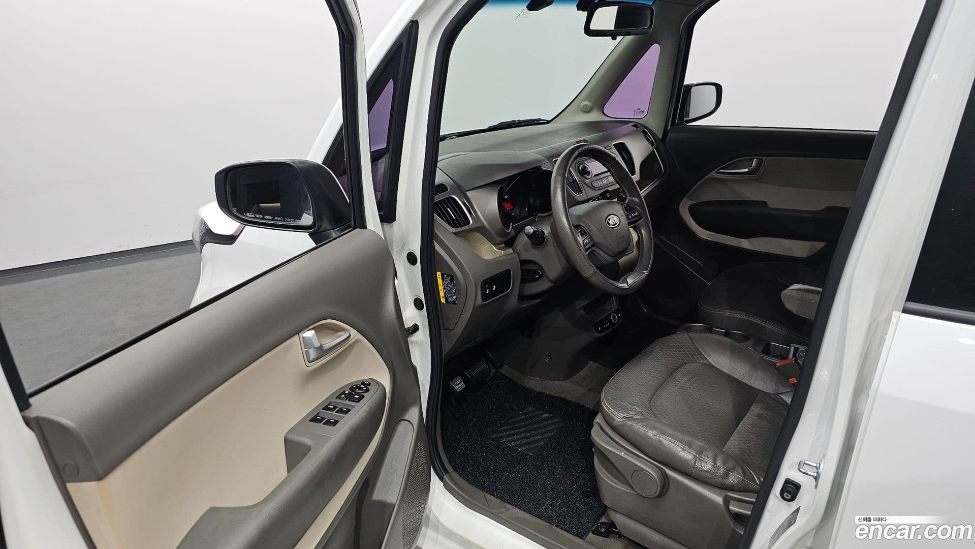 Main__Slider__Photo:RAY Kia 2012.2-9