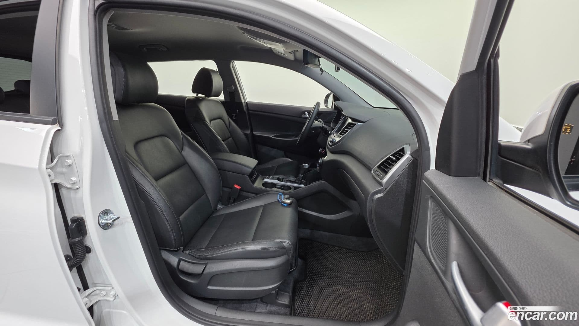 Main__Slider__Photo:Tucson Hyundai 2017.7-9