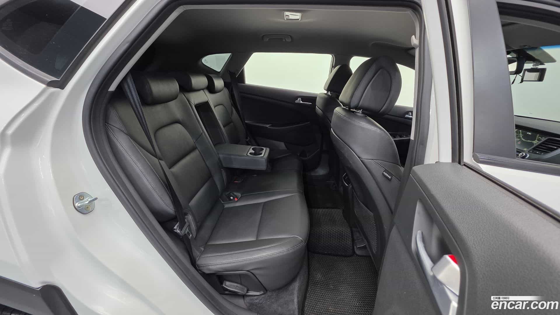 Tucson Hyundai 2017.7-OPTION-023