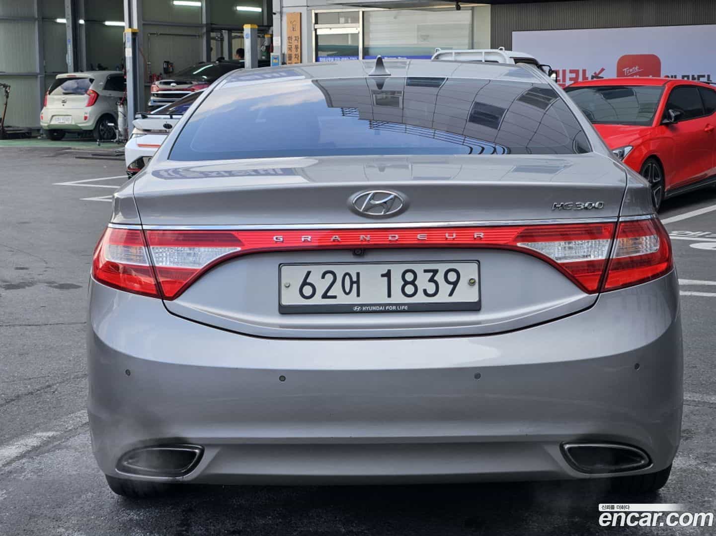 Grandeur Hyundai 2011.1-OUTER-003