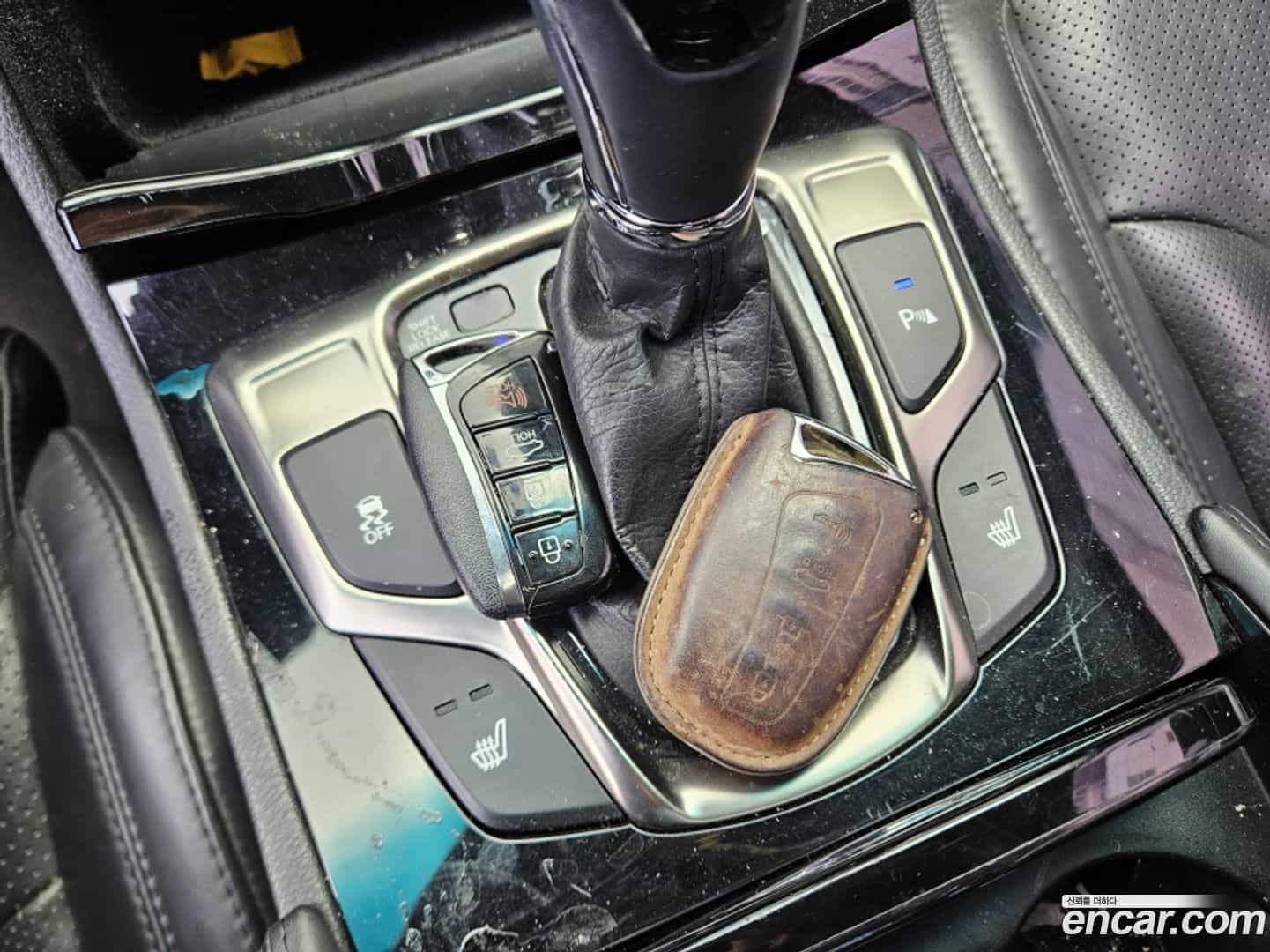 Grandeur Hyundai 2011.1-INNER-008