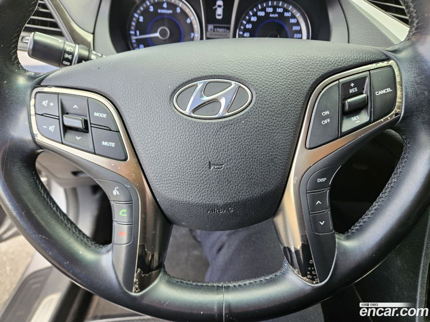 Main__Slider__Photo:Grandeur Hyundai 2011.1-8