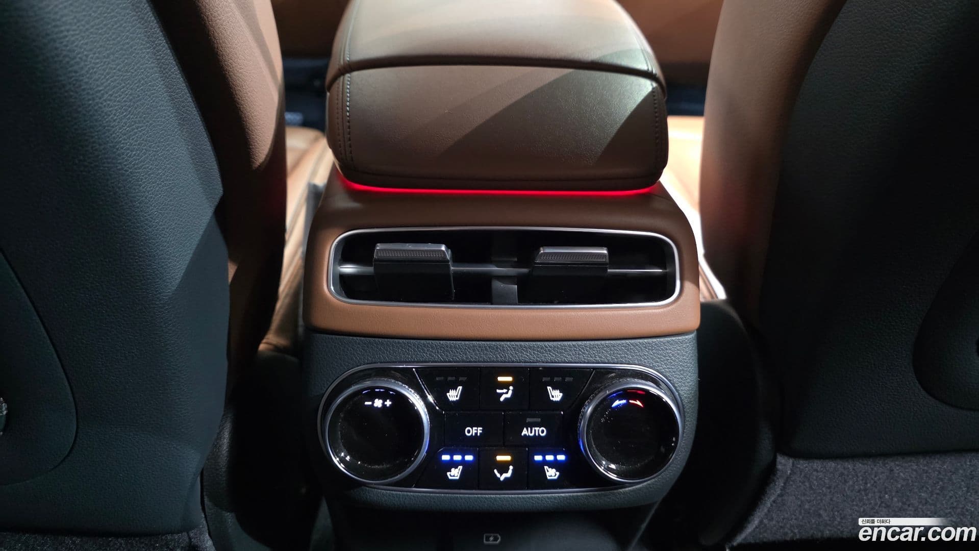 Main__Slider__Photo:GV70 Genesis 2021.1-17