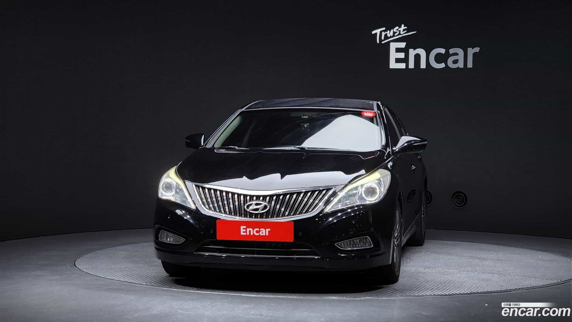 Grandeur Hyundai 2014.1-OUTER-003