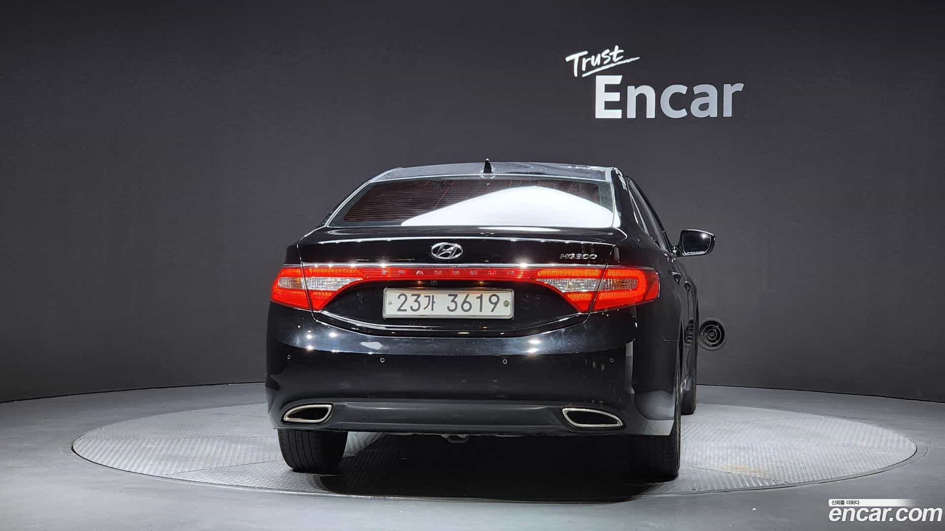 Grandeur Hyundai 2014.1-OUTER-004