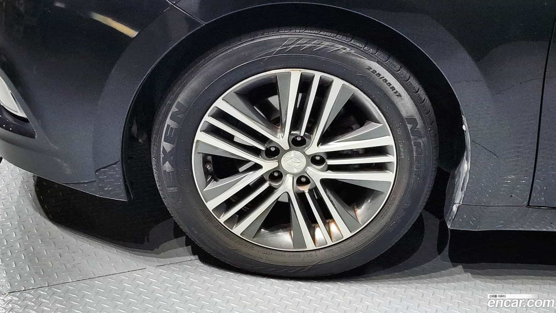 Grandeur Hyundai 2014.1-OUTER-005