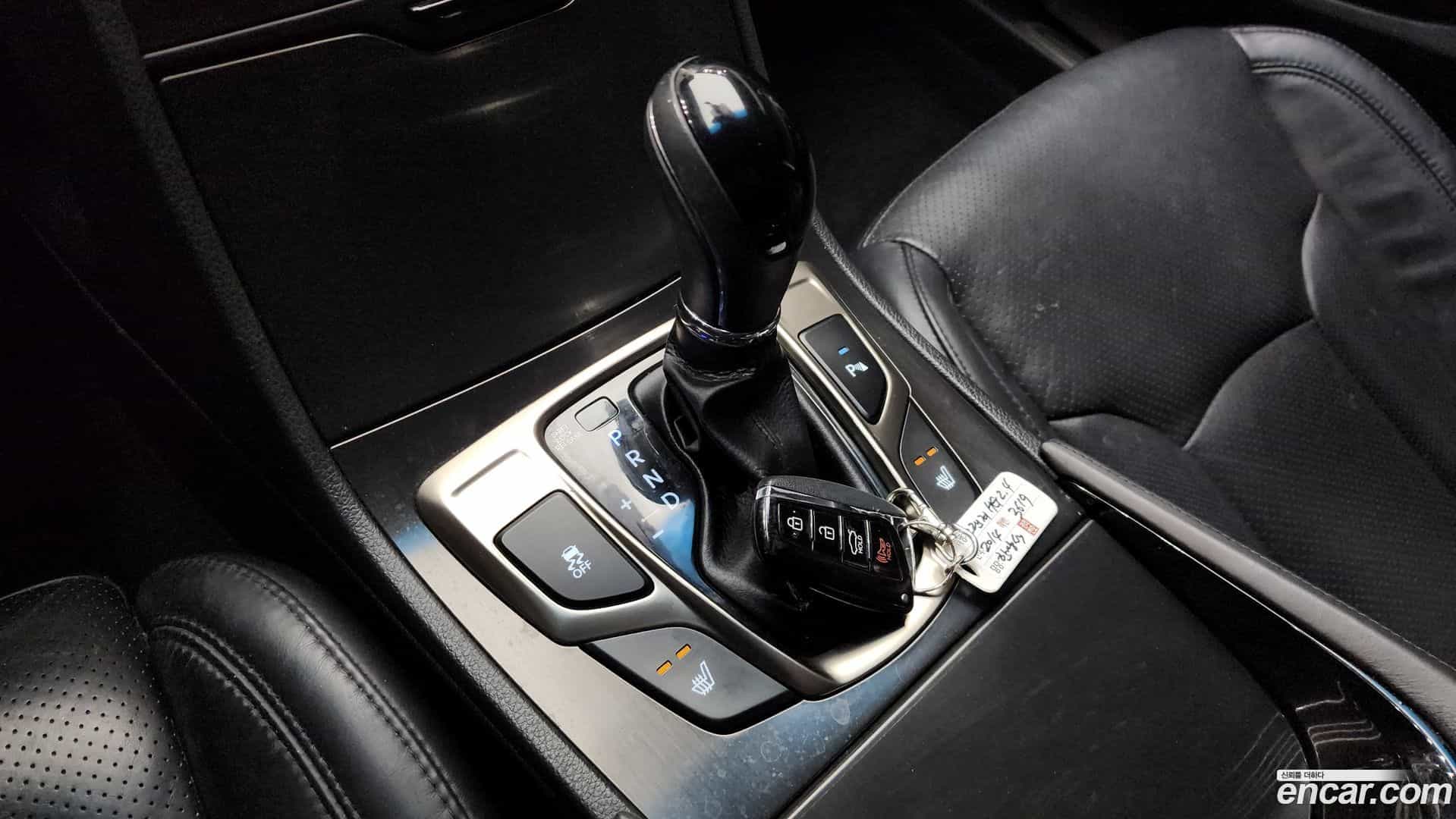 Grandeur Hyundai 2014.1-INNER-009