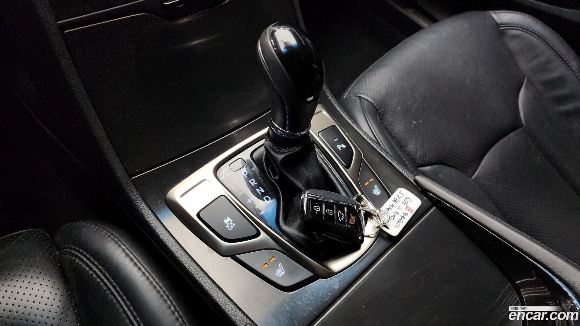 Main__Slider__Photo:Grandeur Hyundai 2014.1-8