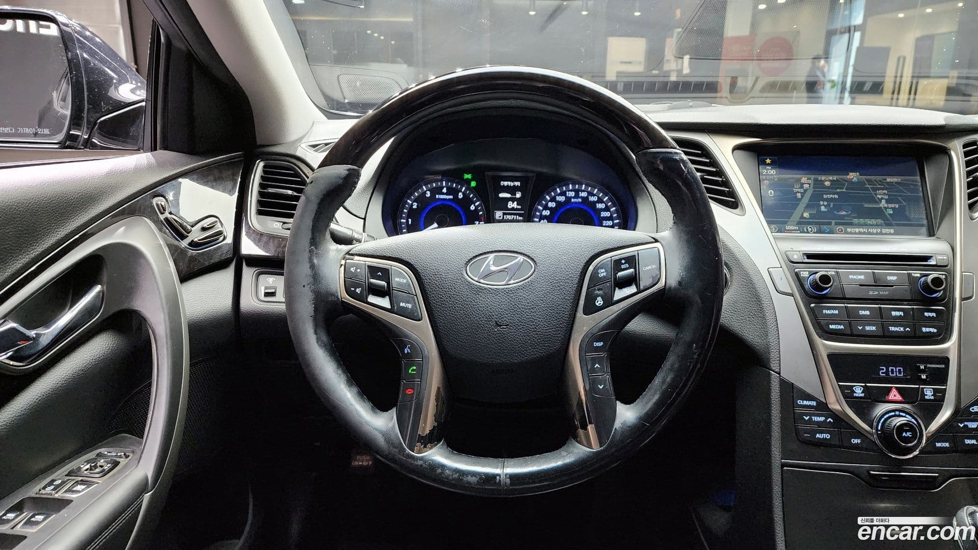 Main__Slider__Photo:Grandeur Hyundai 2014.1-13