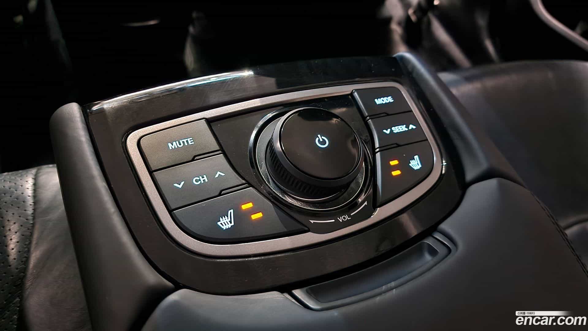 Grandeur Hyundai 2014.1-OPTION-022