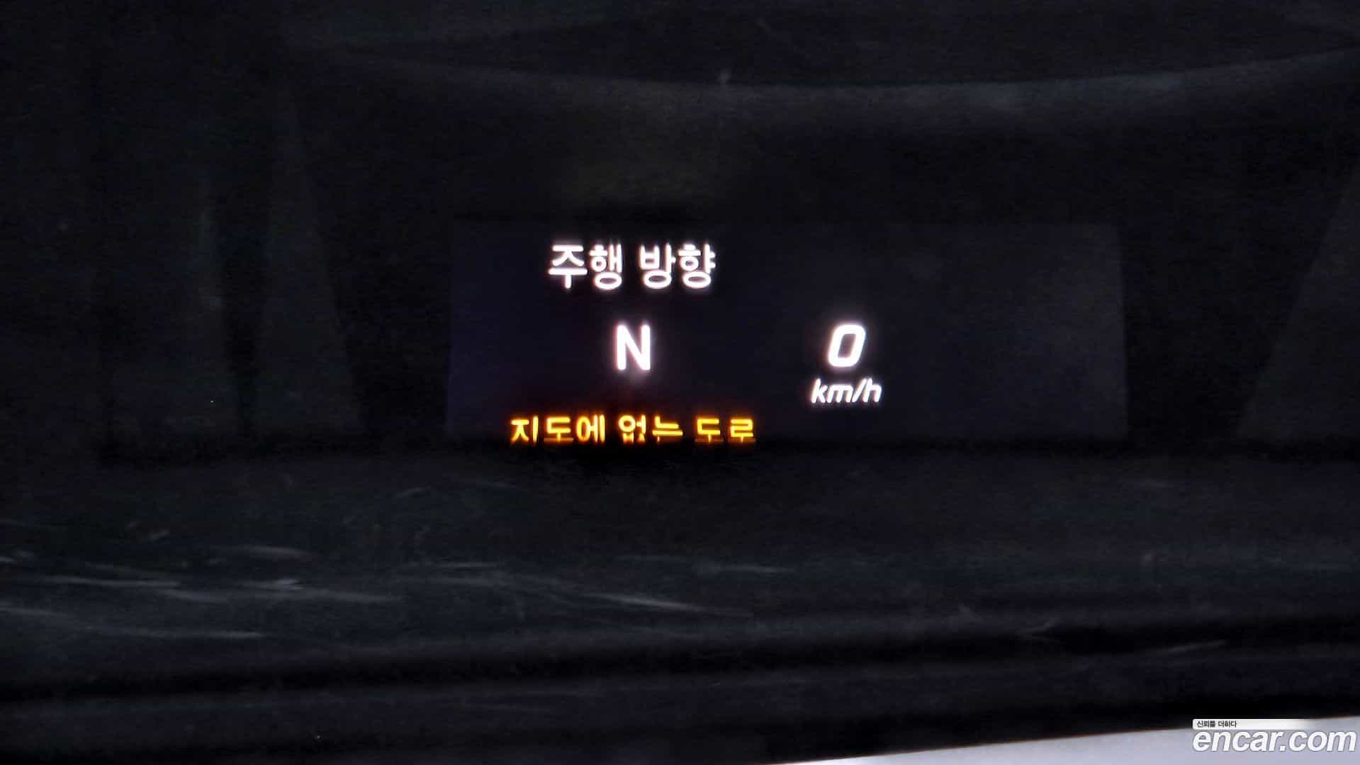 C-Class Mercedes-Benz 2017.8-OPTION-021