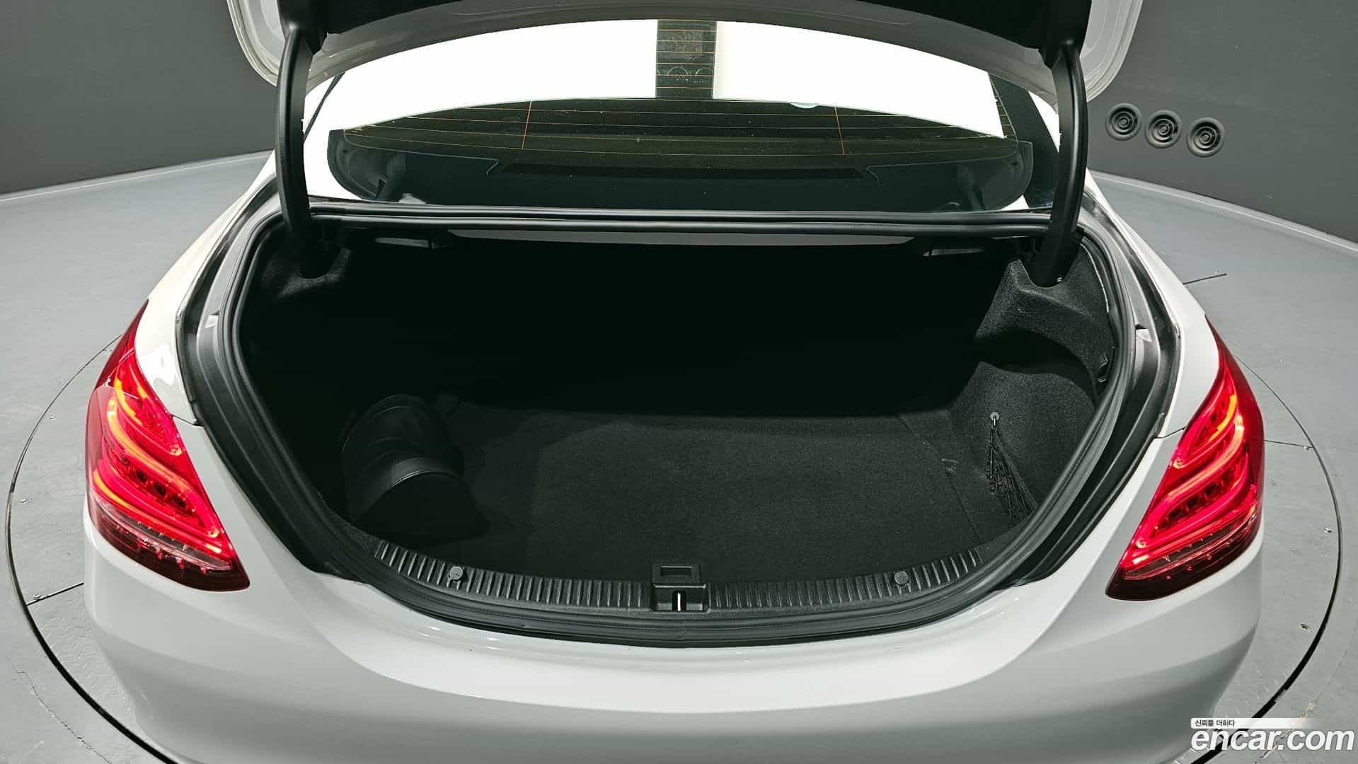 C-Class Mercedes-Benz 2017.8-OPTION-024