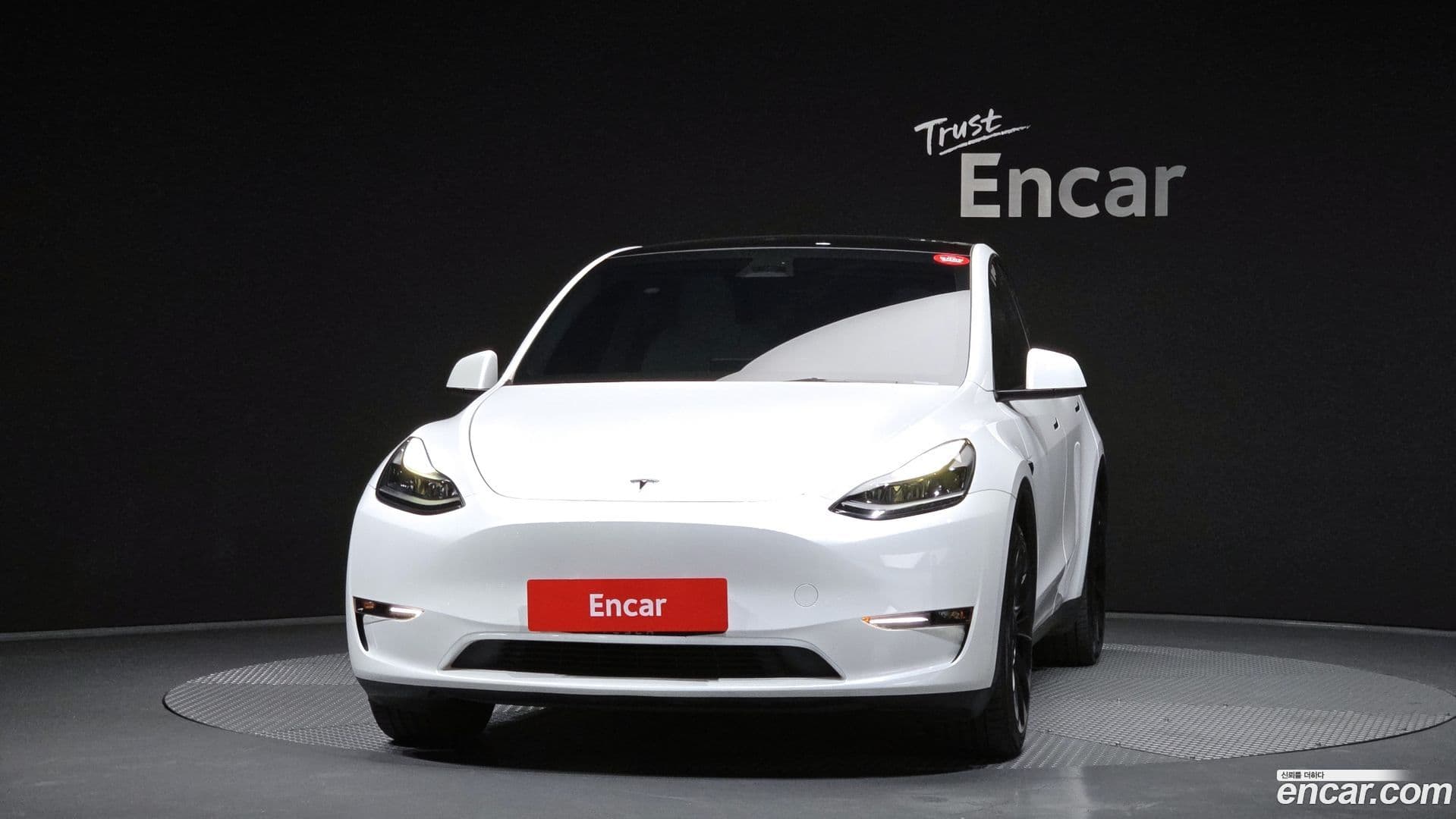 Main__Slider__Photo:Model Y Tesla 2023.5-2