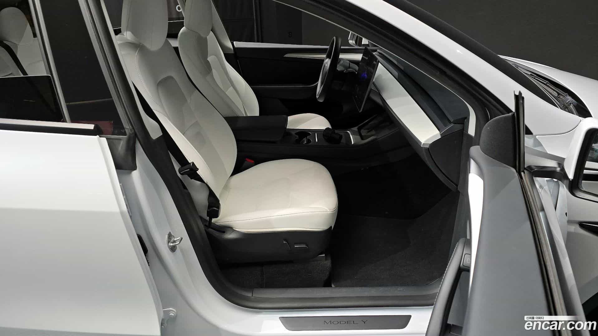 Model Y Tesla 2023.5-OPTION-015