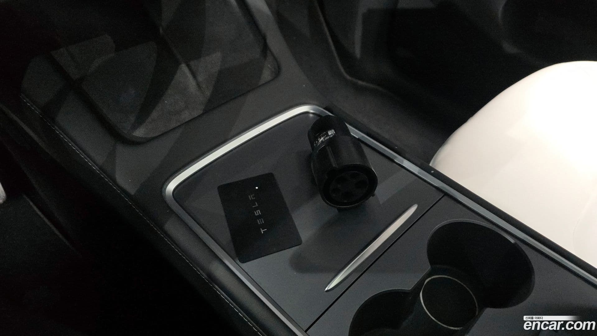 Main__Slider__Photo:Model Y Tesla 2023.5-17