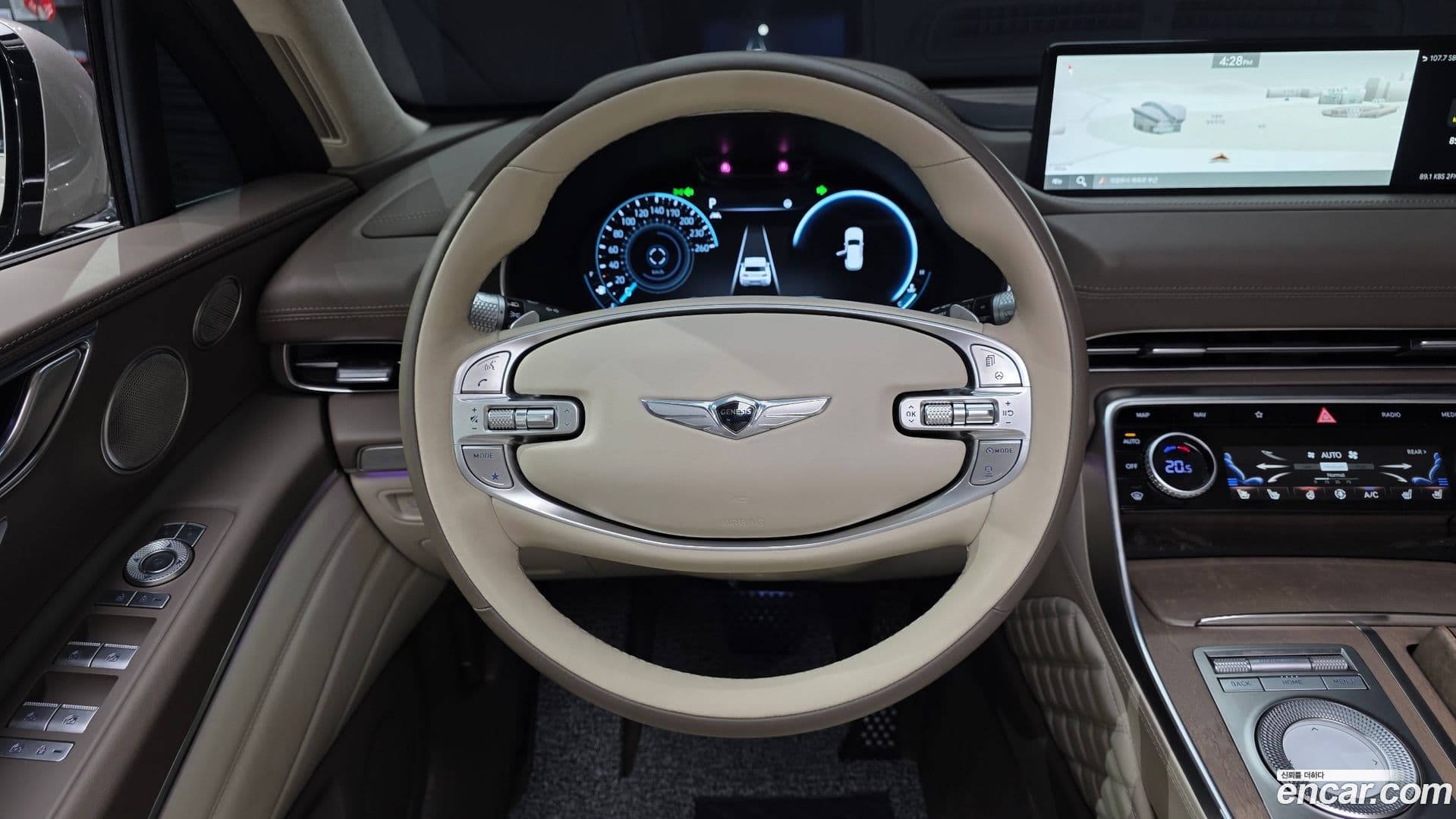 Main__Slider__Photo:GV80 Genesis 2021.4-12