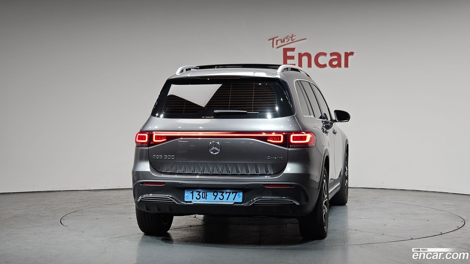 Main__Slider__Photo:EQB Mercedes-Benz 2024.0-3