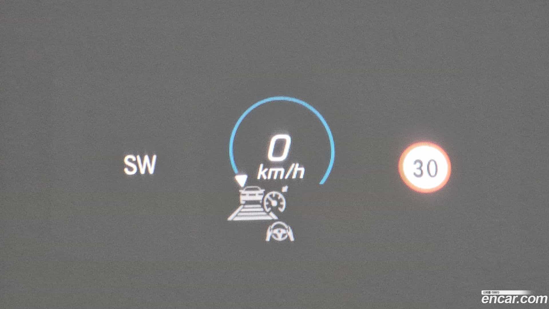 EQB Mercedes-Benz 2024.0-OPTION-022