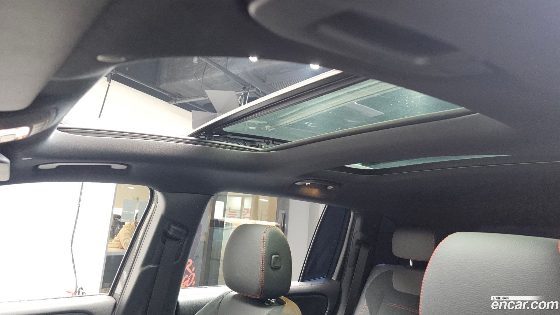 Main__Slider__Photo:EQB Mercedes-Benz 2024.0-18