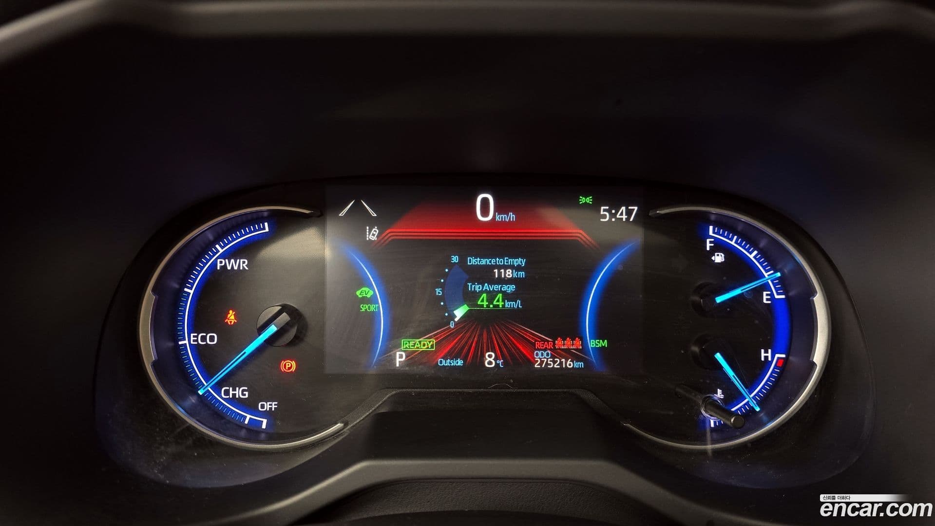 Main__Slider__Photo:RAV4 Toyota 2020.1-7