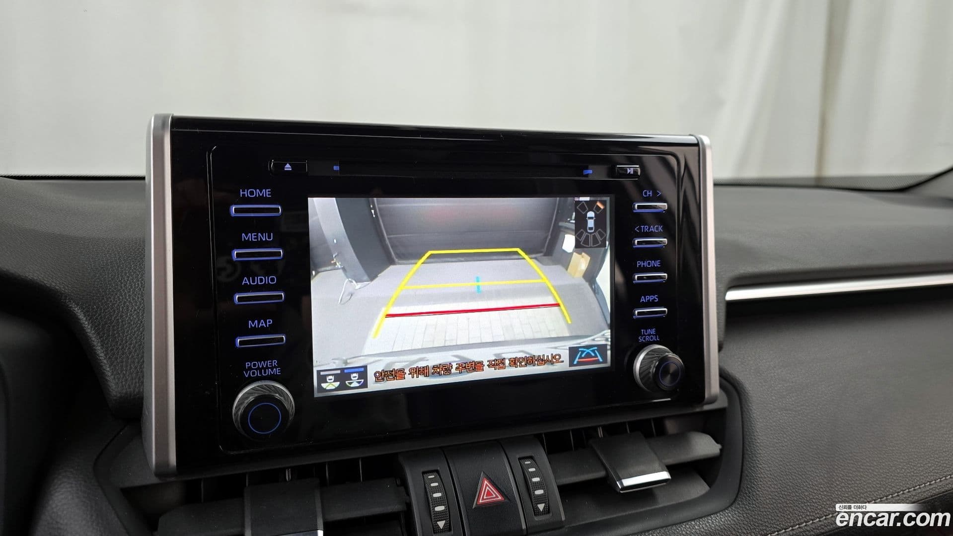 Main__Slider__Photo:RAV4 Toyota 2020.1-14