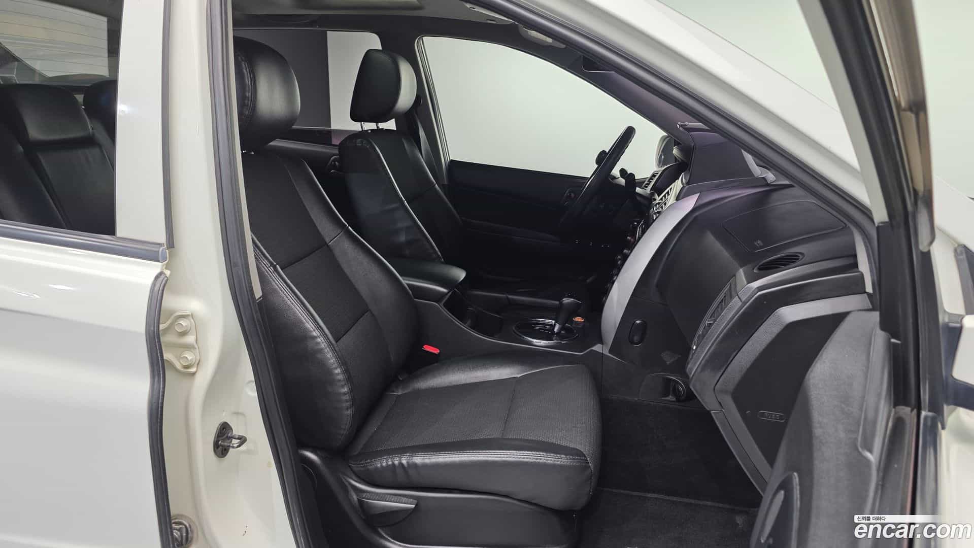 KORANDO KG_Mobility_Ssangyong 2013.9-INNER-010