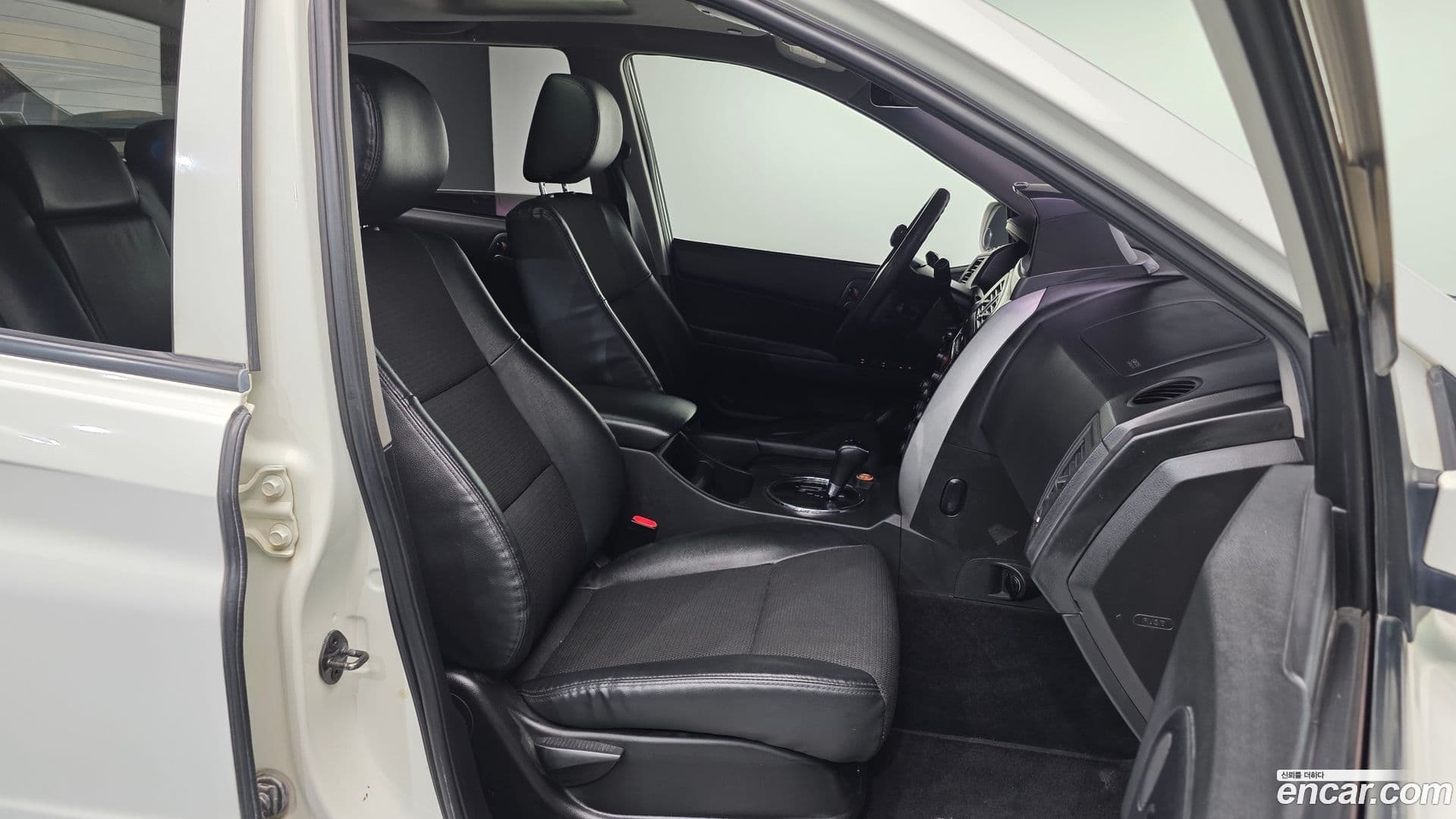 Main__Slider__Photo:KORANDO KG_Mobility_Ssangyong 2013.9-9