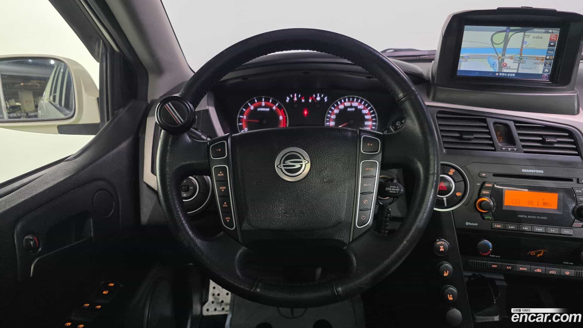 KORANDO KG_Mobility_Ssangyong 2013.9-OPTION-017