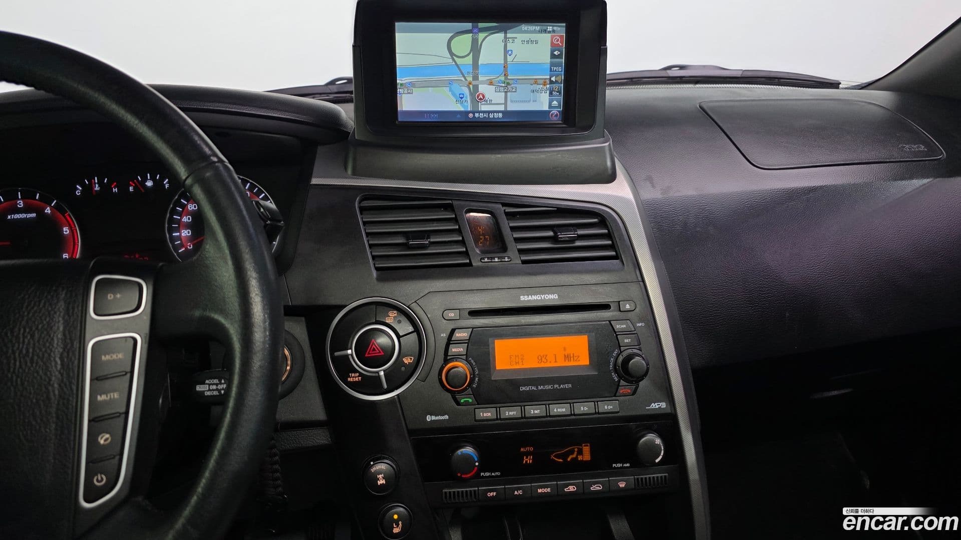 Main__Slider__Photo:KORANDO KG_Mobility_Ssangyong 2013.9-13