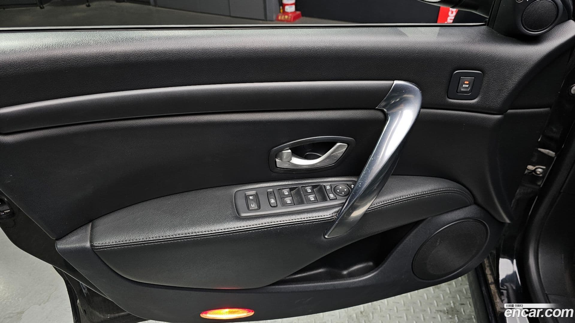 Main__Slider__Photo:SM7 Renault-KoreaSamsung 2015.8-18