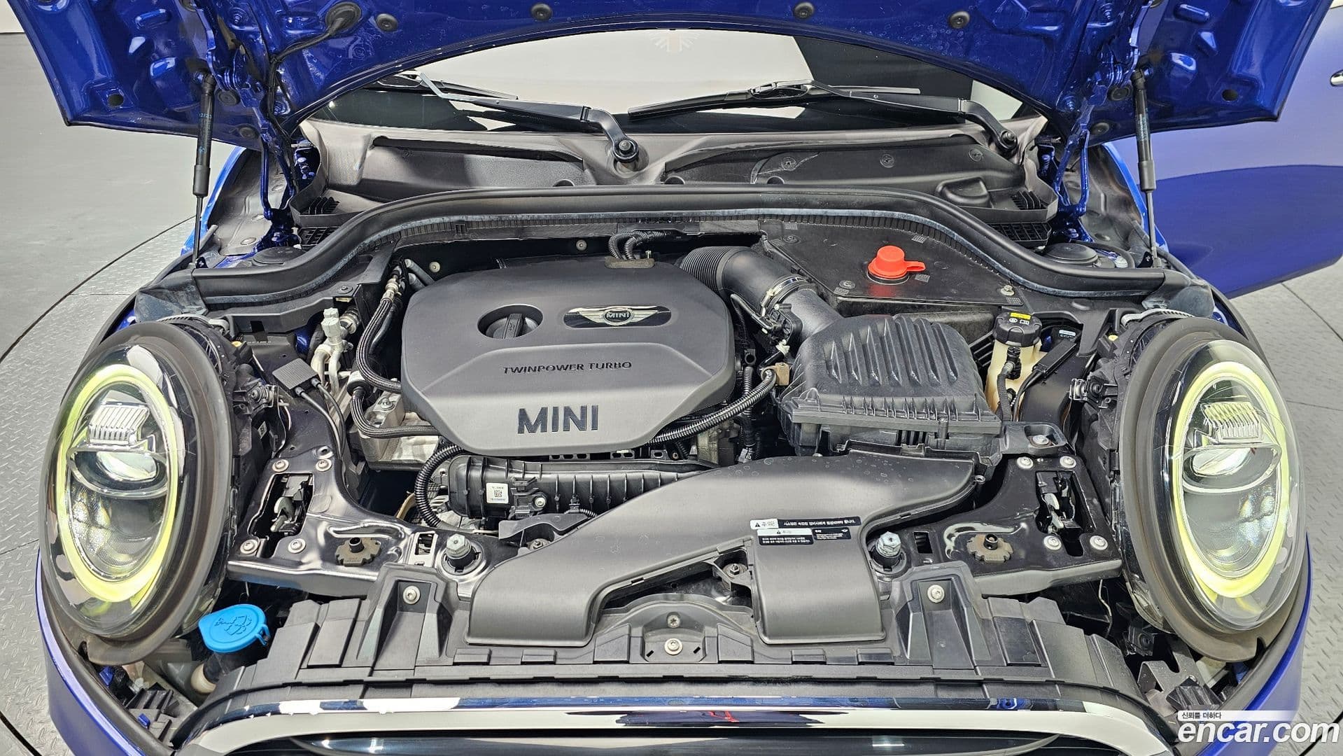 Main__Slider__Photo:Cooper Mini 2019.7-5