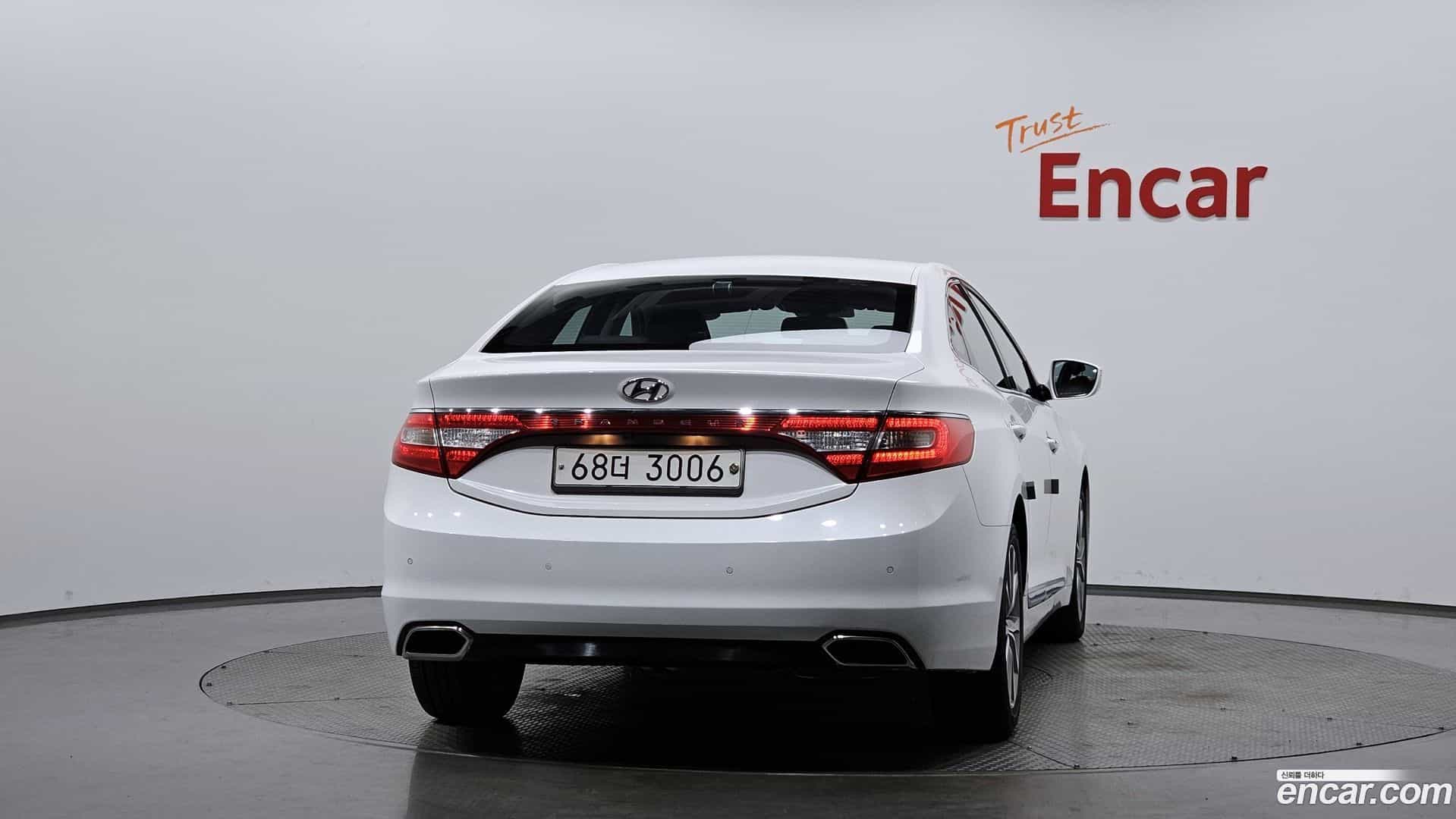 Grandeur Hyundai 2014.11-OUTER-004