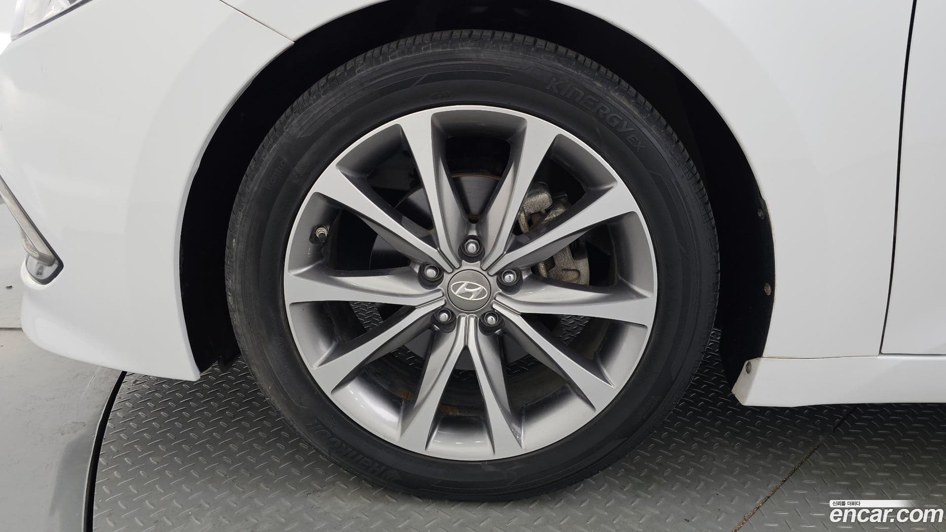 Main__Slider__Photo:Grandeur Hyundai 2014.11-4