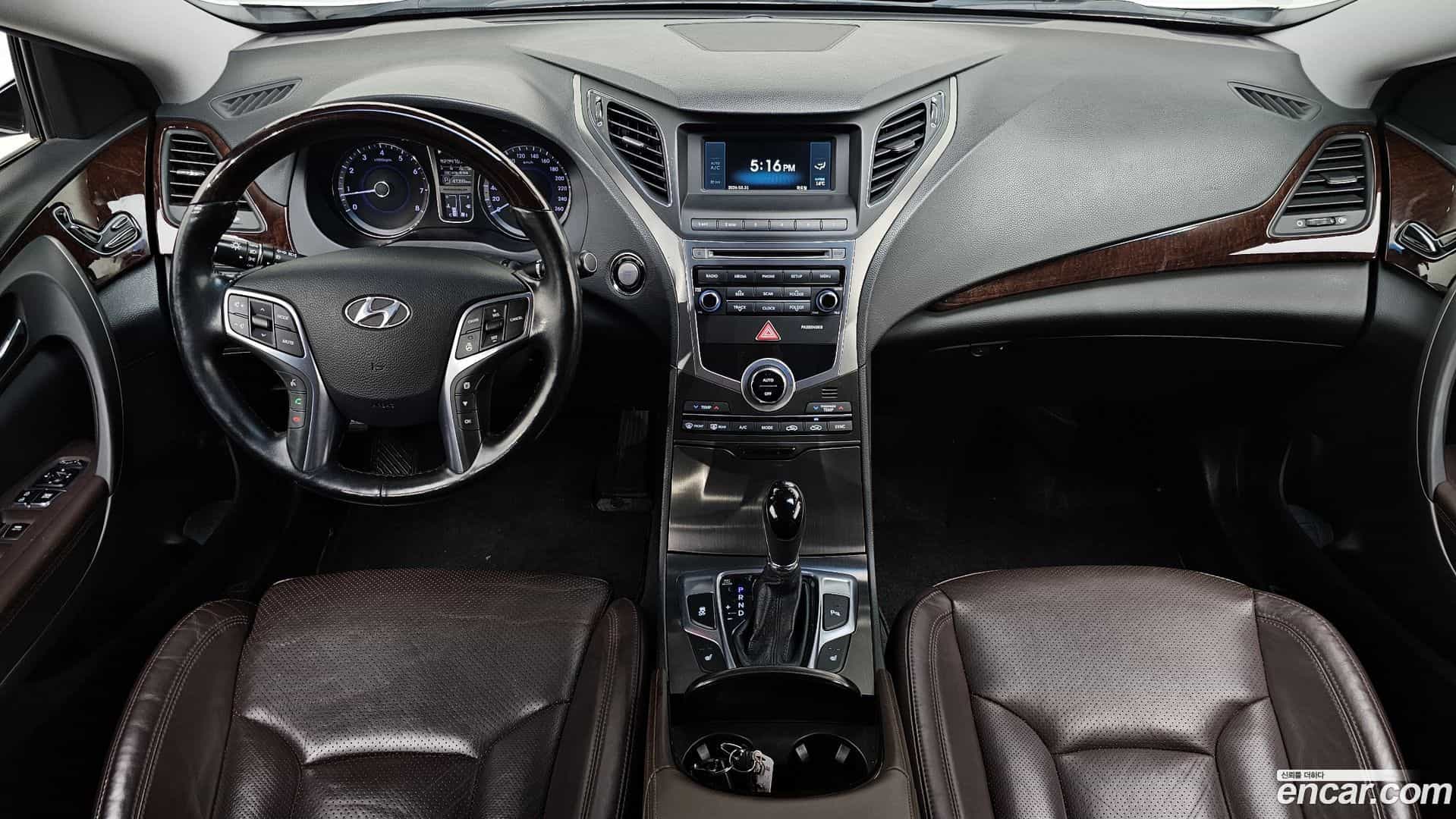 Grandeur Hyundai 2014.11-INNER-007