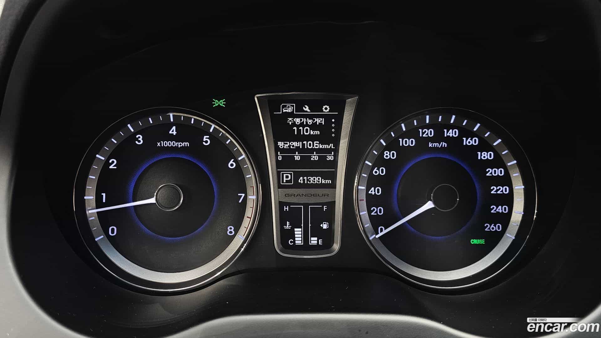 Grandeur Hyundai 2014.11-INNER-008