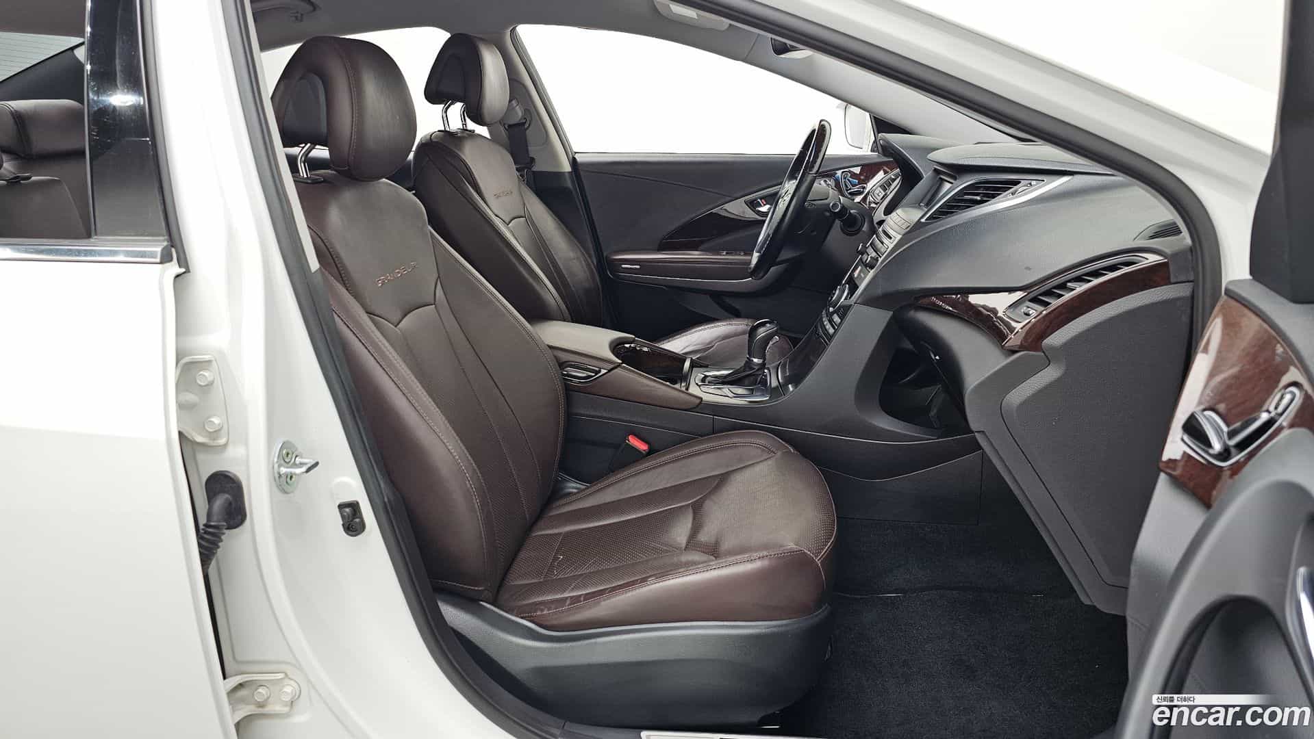 Grandeur Hyundai 2014.11-OPTION-015