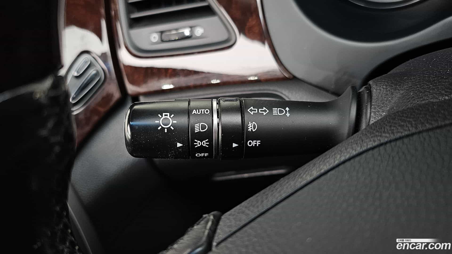 Grandeur Hyundai 2014.11-OPTION-022