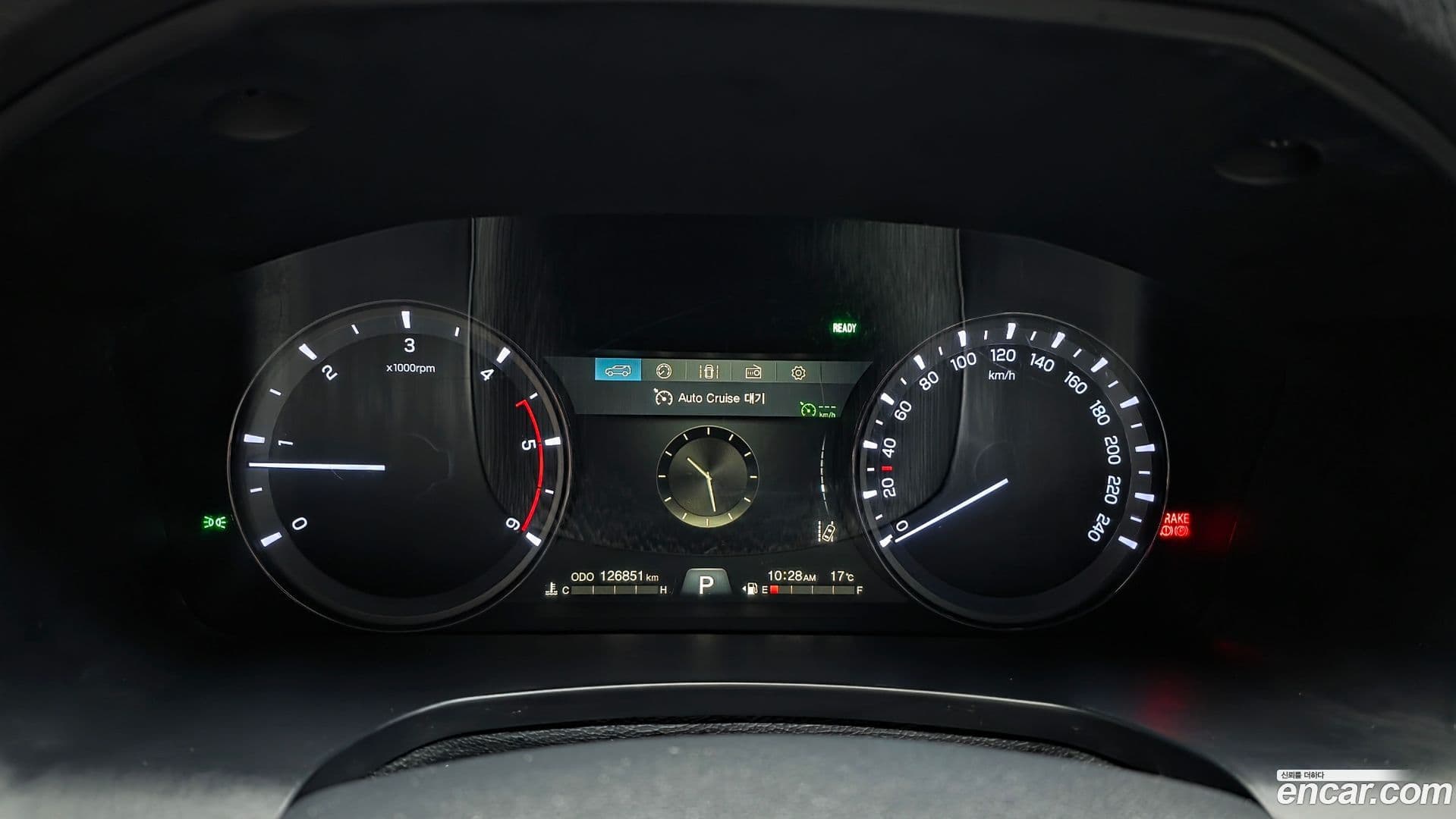 Main__Slider__Photo:Rexton KG_Mobility_Ssangyong 2017.5-7