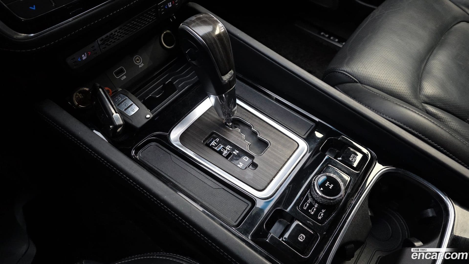 Main__Slider__Photo:Rexton KG_Mobility_Ssangyong 2017.5-8