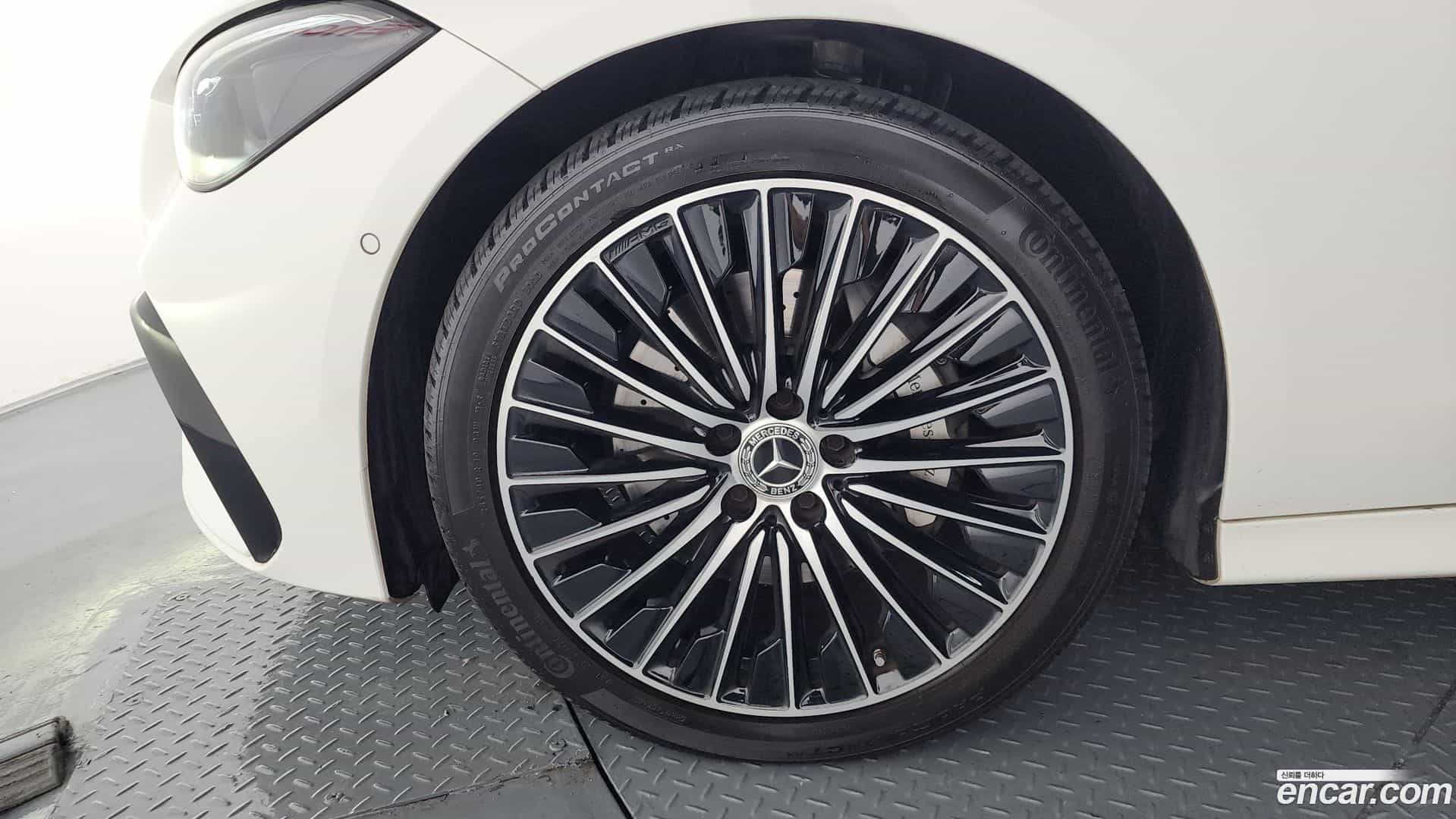 CLE-Class Mercedes-Benz 2024.4-OUTER-005