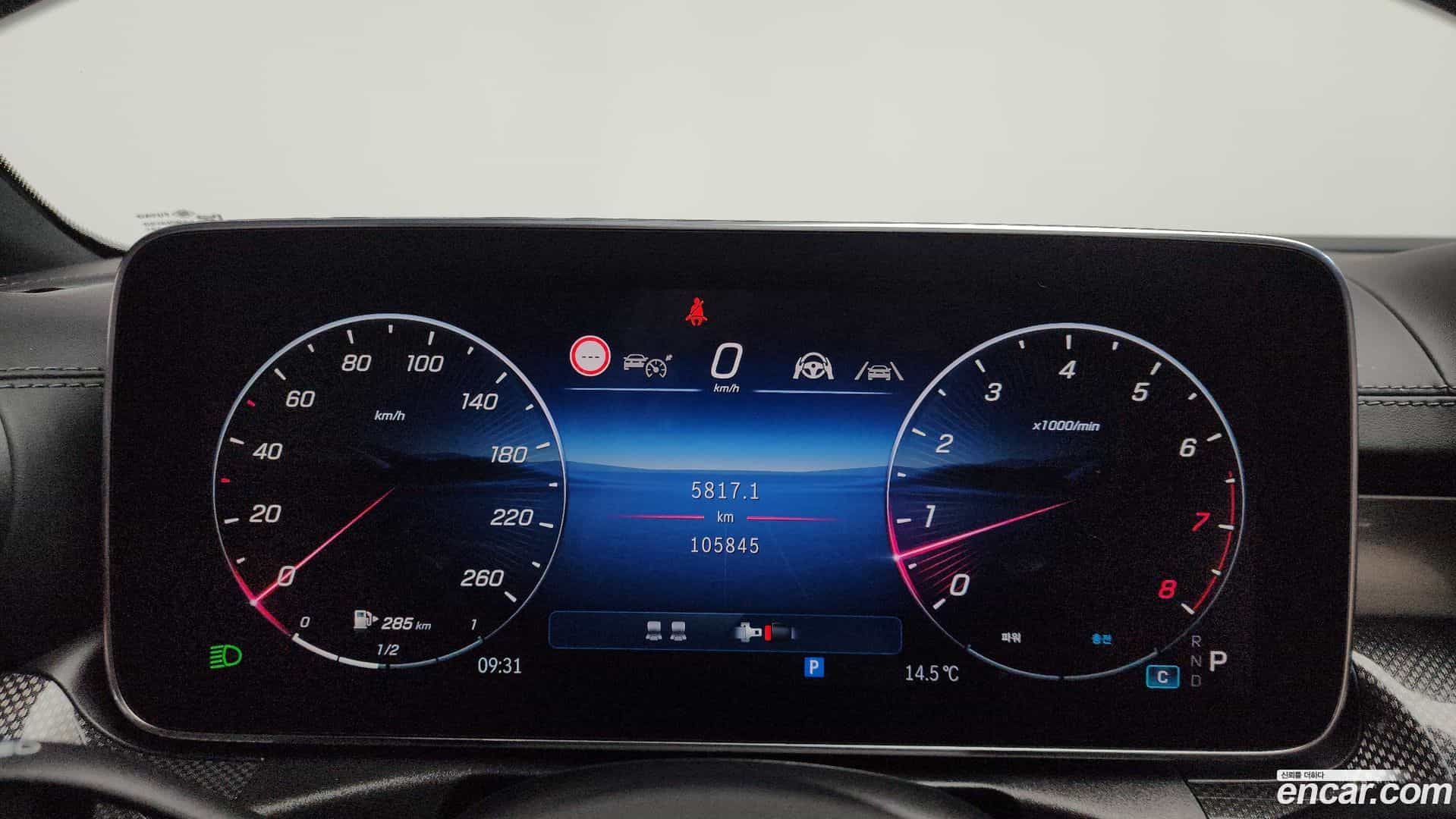 CLE-Class Mercedes-Benz 2024.4-INNER-008