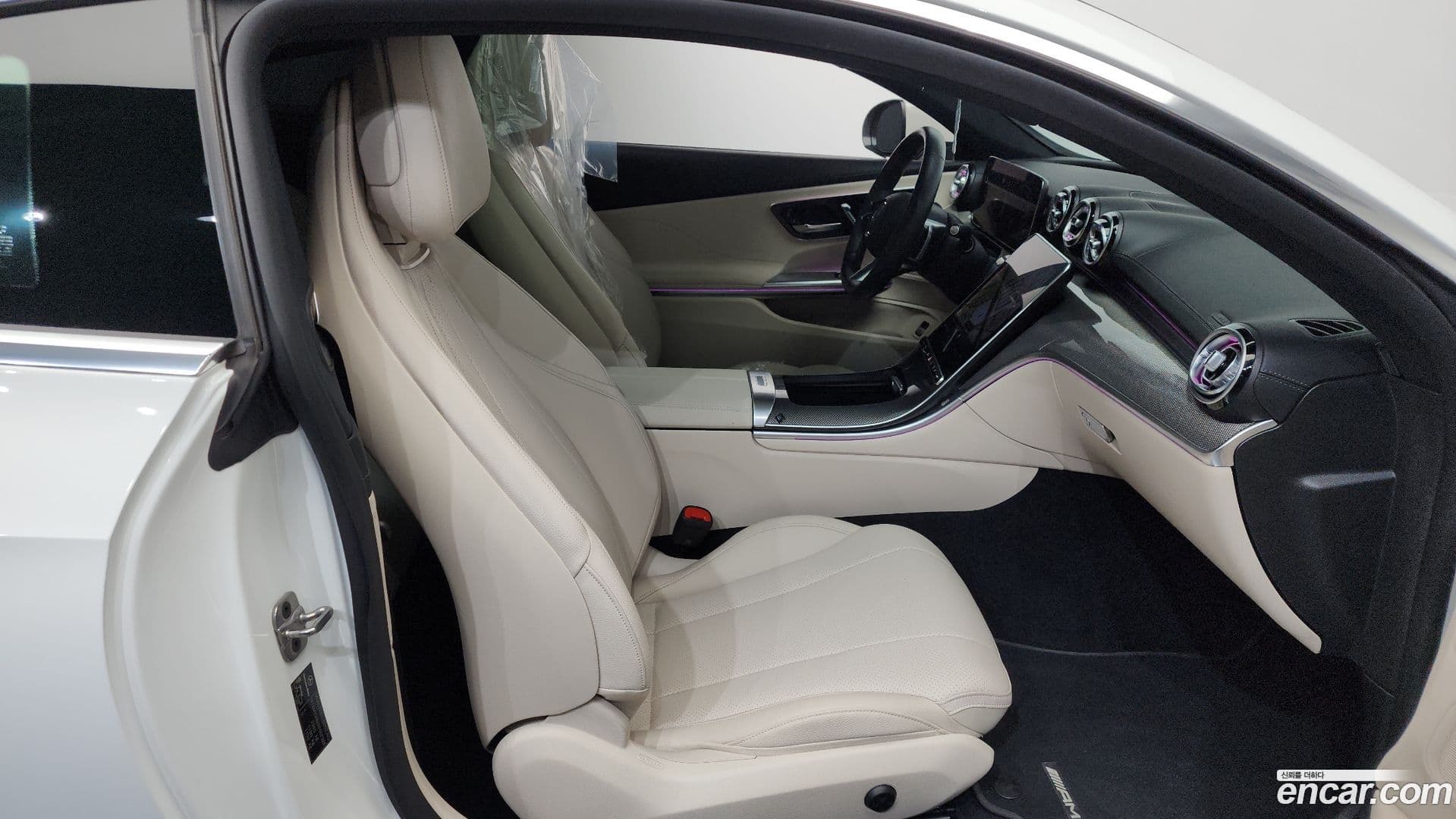 Main__Slider__Photo:CLE-Class Mercedes-Benz 2024.4-10