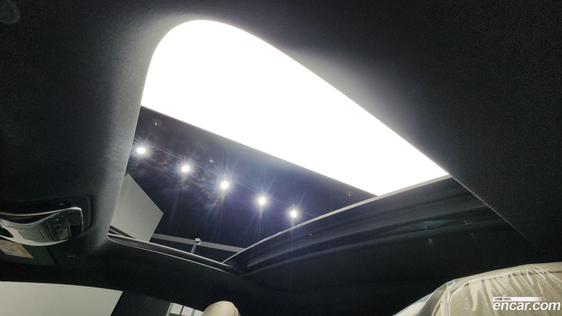 Main__Slider__Photo:CLE-Class Mercedes-Benz 2024.4-17