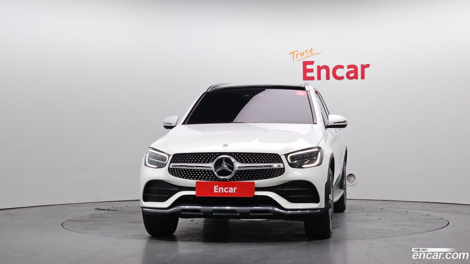 Main__Slider__Photo:GLC-Class Mercedes-Benz 2022.6-2