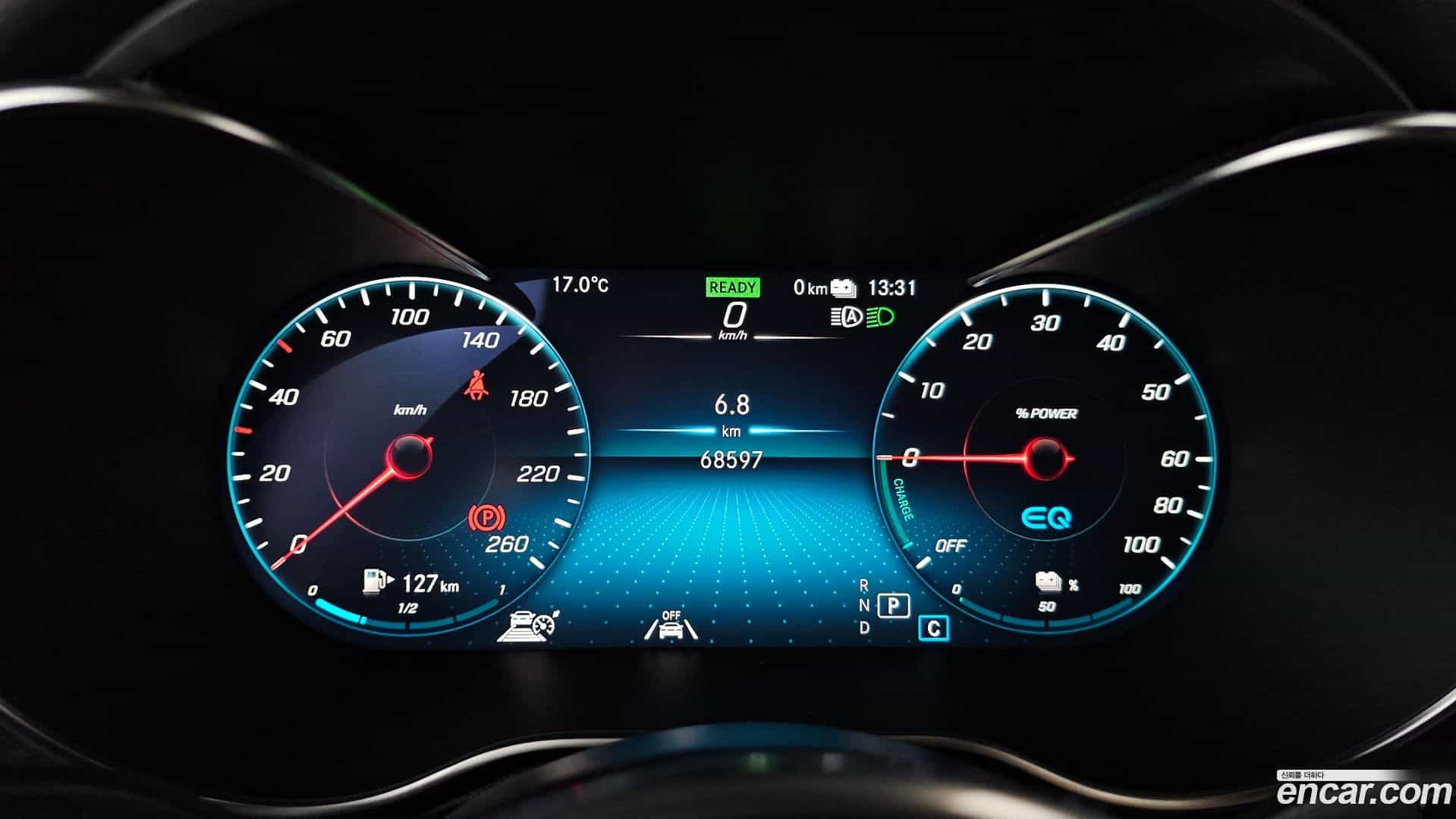 GLC-Class Mercedes-Benz 2022.6-INNER-008