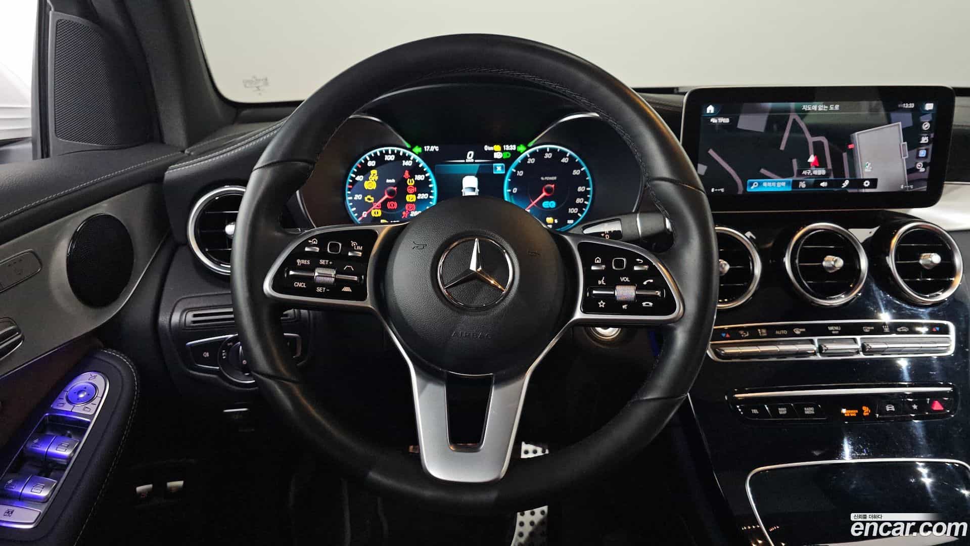GLC-Class Mercedes-Benz 2022.6-OPTION-018