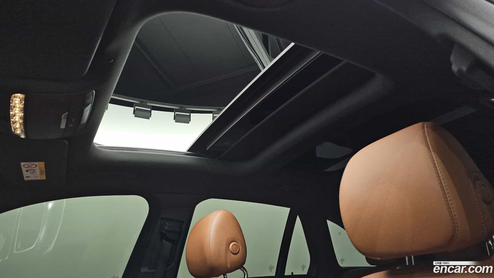 GLC-Class Mercedes-Benz 2022.6-OPTION-022