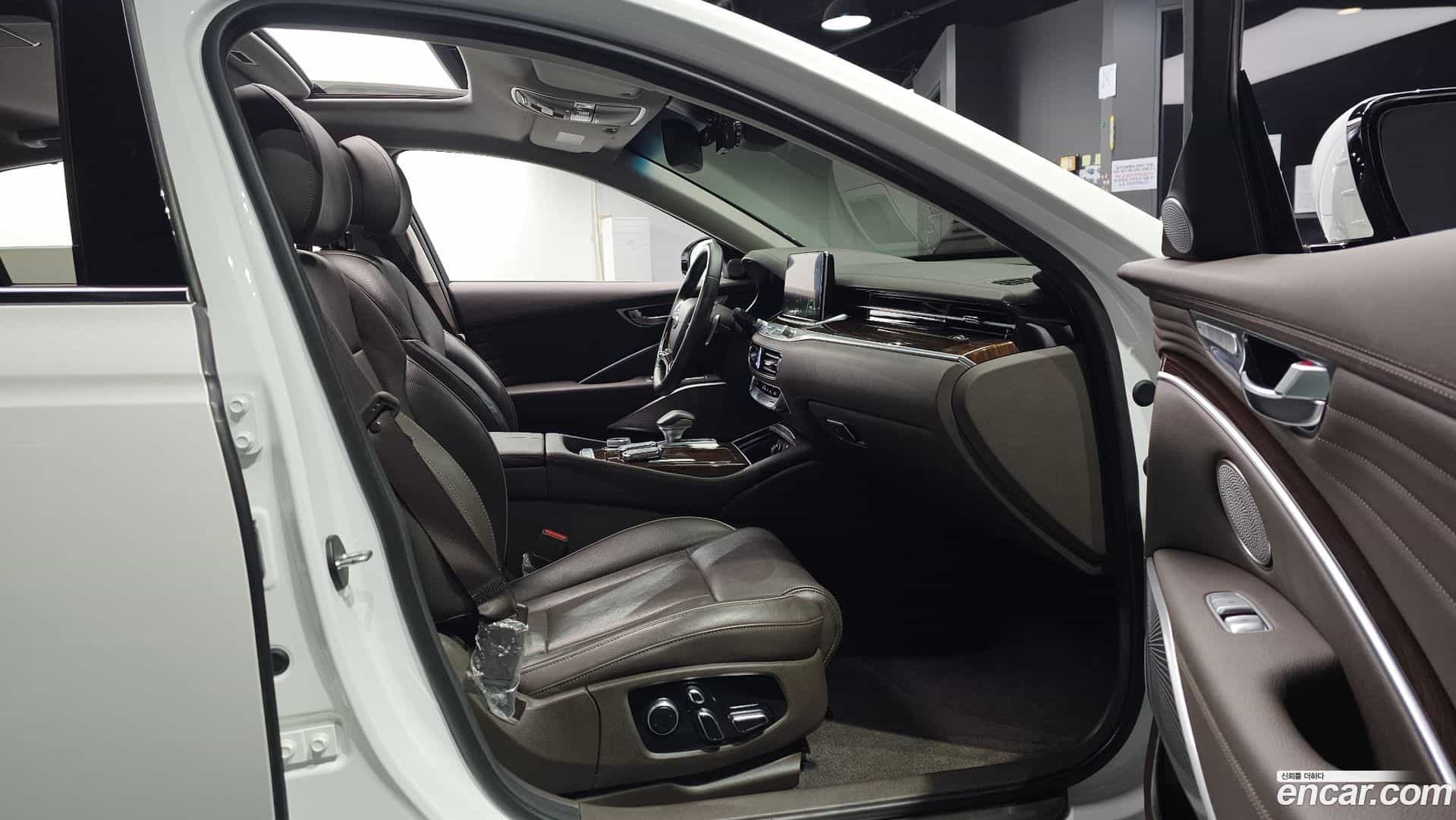 K9 Kia 2020.2-INNER-010