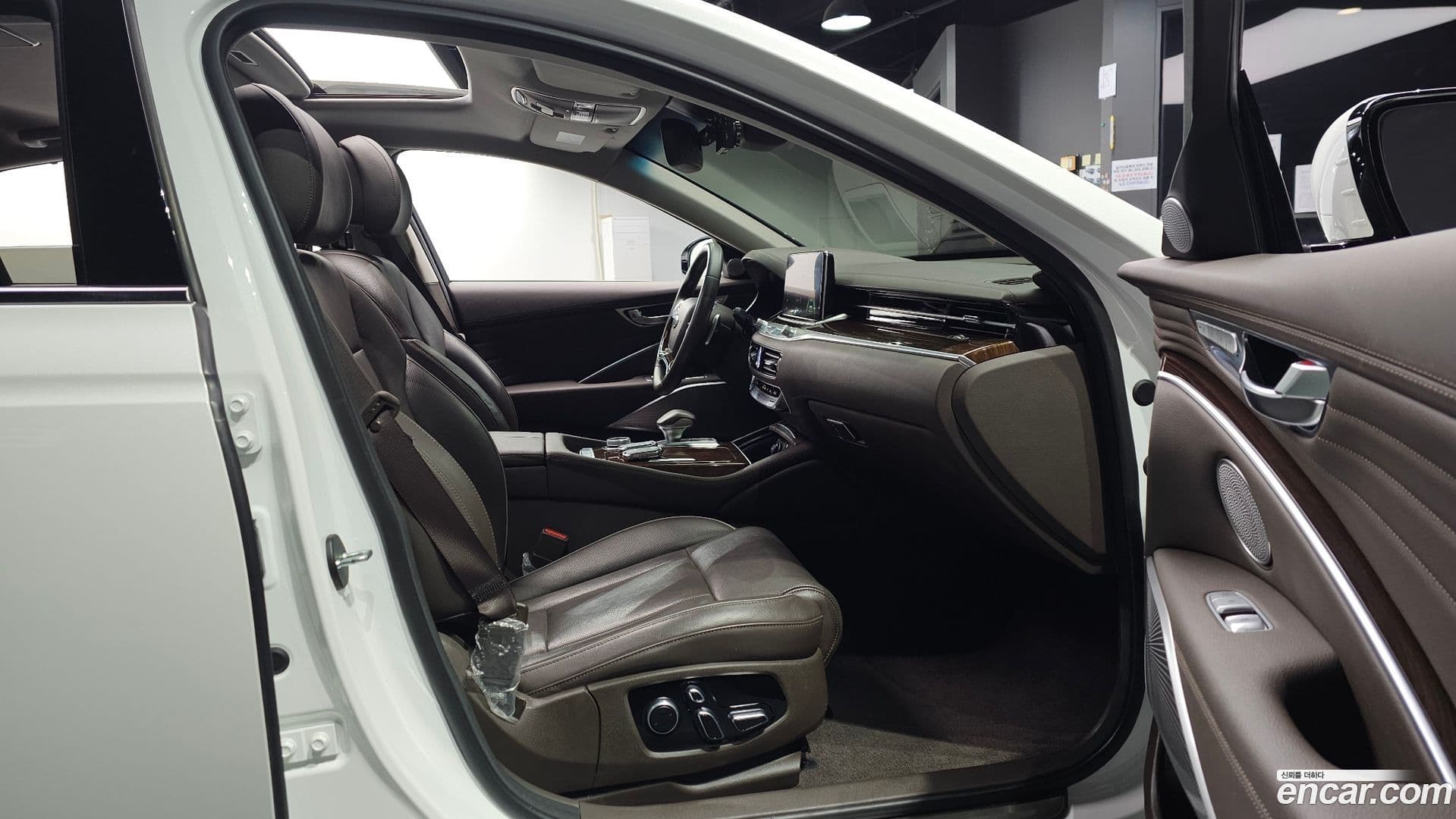 Main__Slider__Photo:K9 Kia 2020.2-9