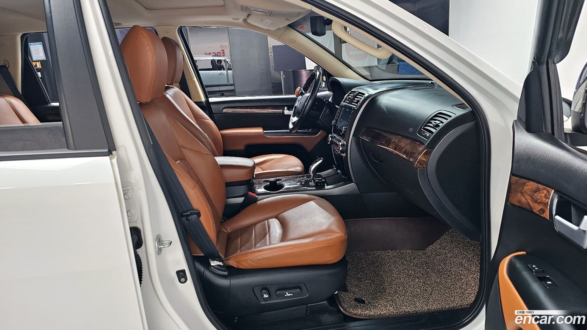 Main__Slider__Photo:Mohave Kia 2017.0-9